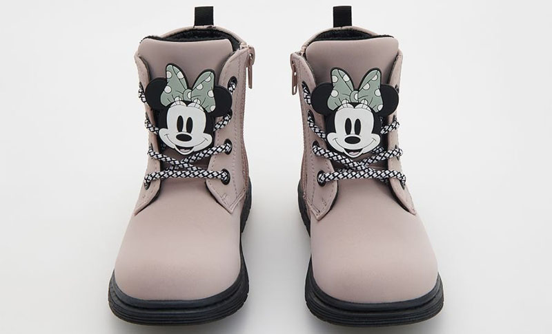 Disney gležnjače s Minnie Mouse detaljem 1