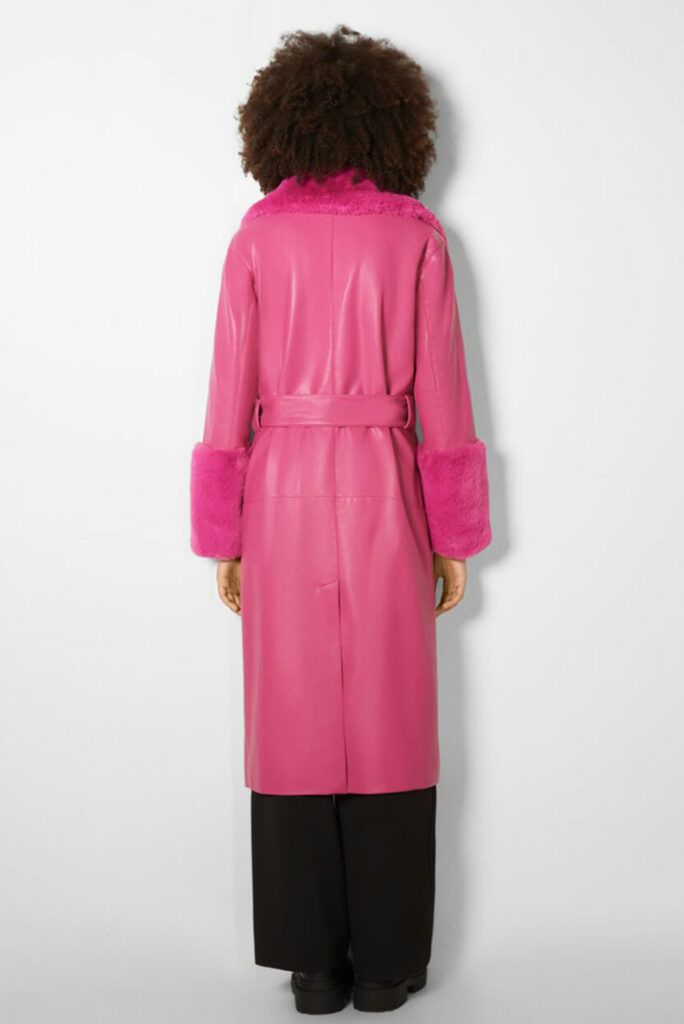 Ružičasti kožni kaput s krznom 4