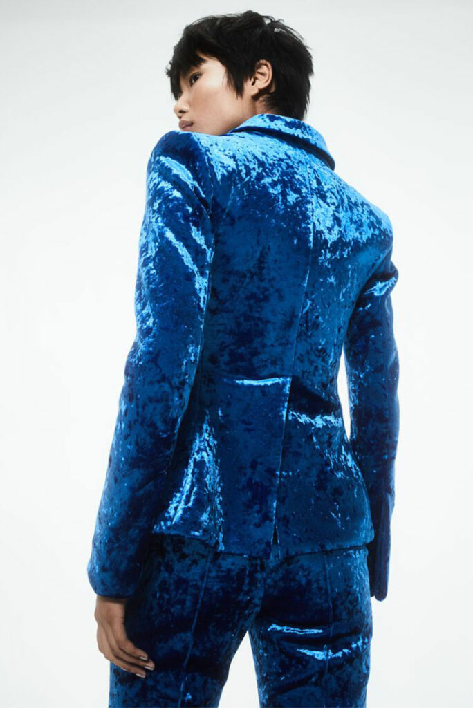 Baršunasto odijelo u kobalt plavoj boji 1