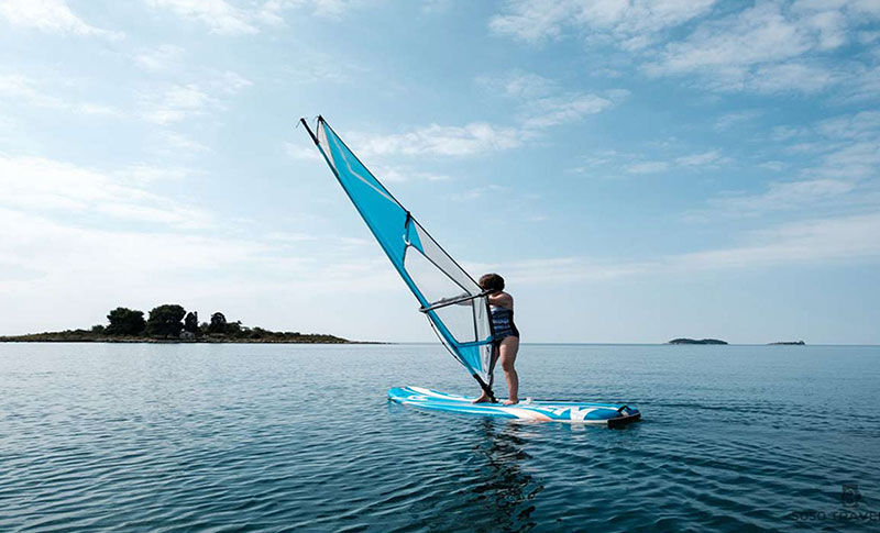 Adrenalin vodenog svijeta – windsurfing