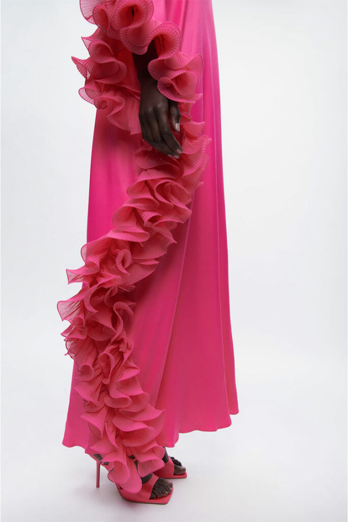 Zara asimetrična ružičasta haljina s volanima 3