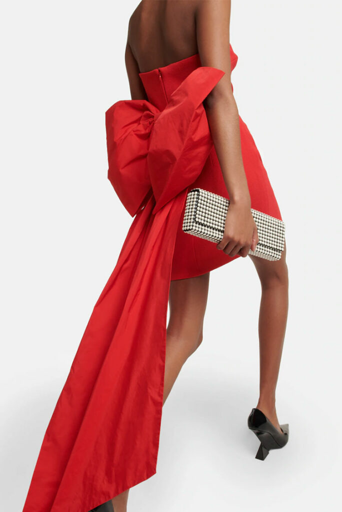 Rebecca Vallance crvena haljina s mašnom